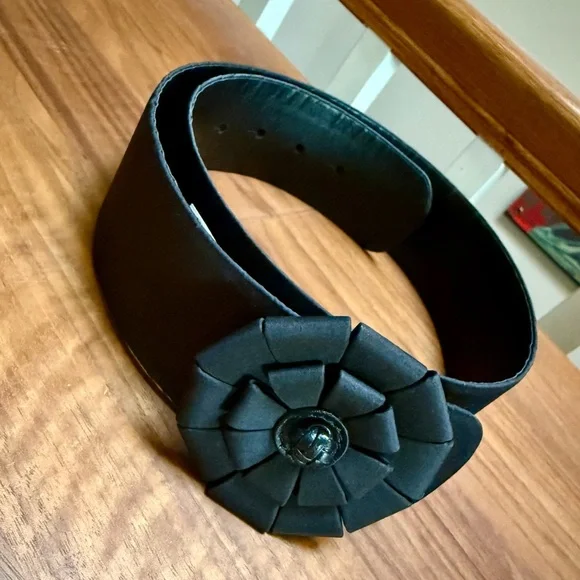 Giambattista Valli Haute Couture Leather & Silk Black Floral Waist Belt - Picture 1 of 11